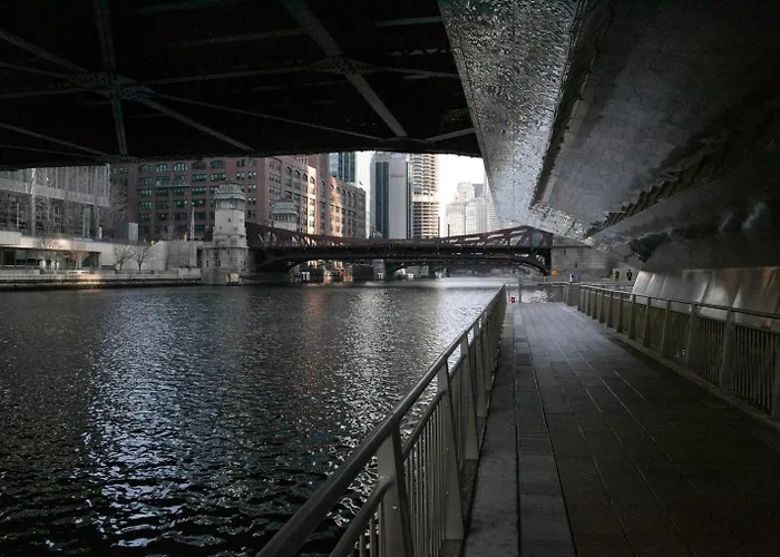Loop 1br W Fitness Center Nr W Loop The L Chi-194 *